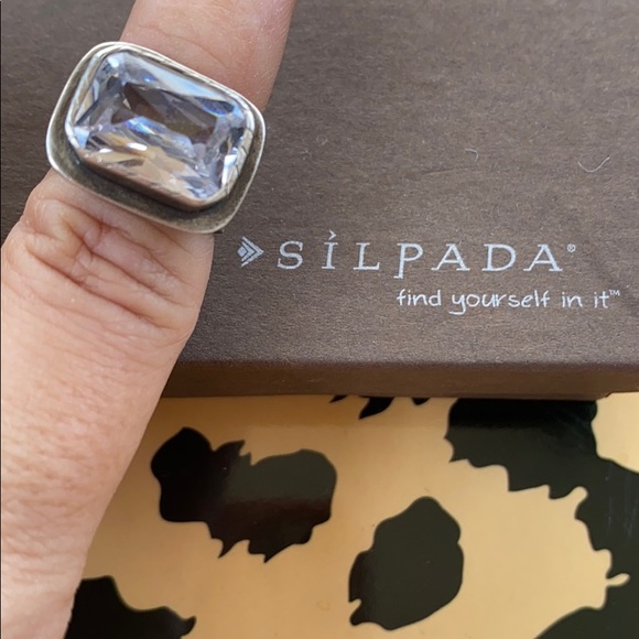 Gorgeous Silpada CZ sterling silver ring - Picture 7 of 7